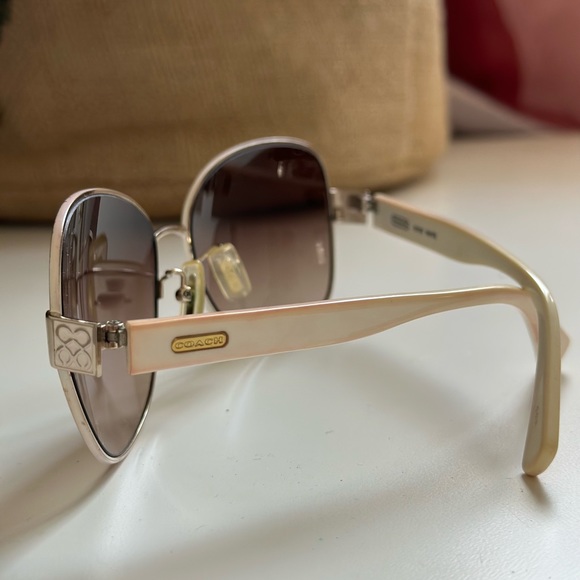 COACH Sunglasses - Picture 11 of 15